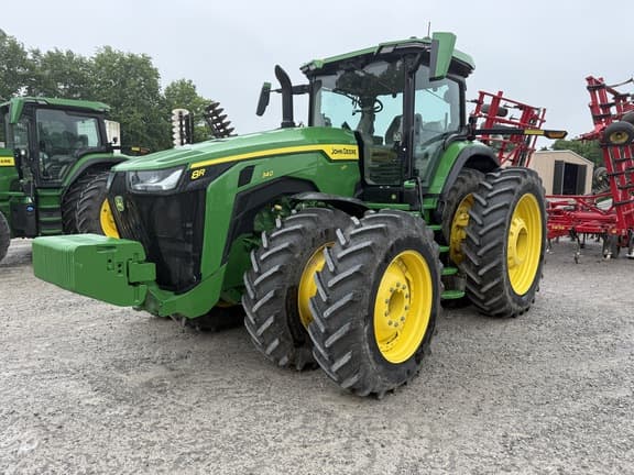 Image of John Deere 8R 340 equipment image 2
