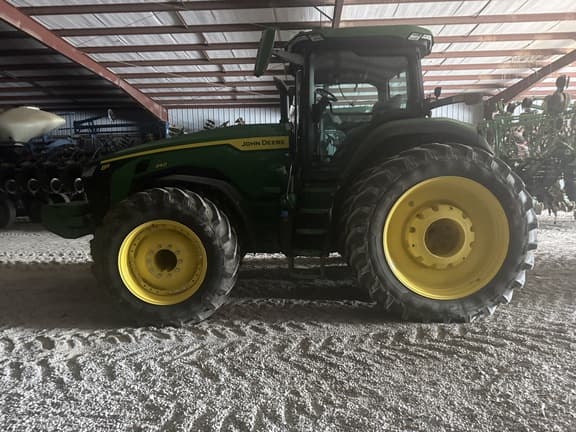 Image of John Deere 8R 340 equipment image 4