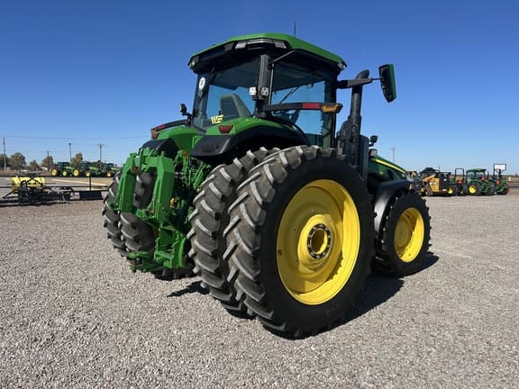 Image of John Deere 8R 340 equipment image 4