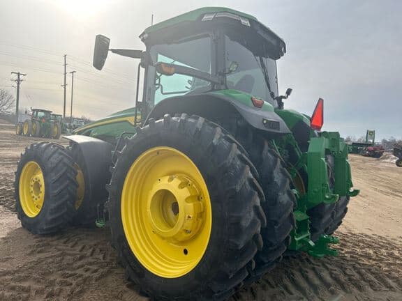 Image of John Deere 8R 340 equipment image 2