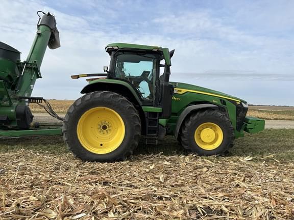 Image of John Deere 8R 340 equipment image 1