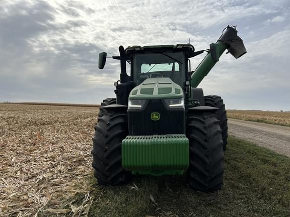 Image of John Deere 8R 340 equipment image 3