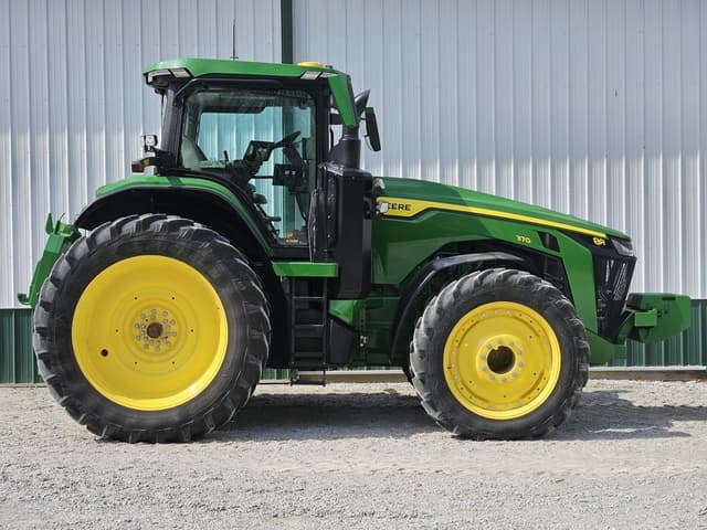 Image of John Deere 8R 370 equipment image 3