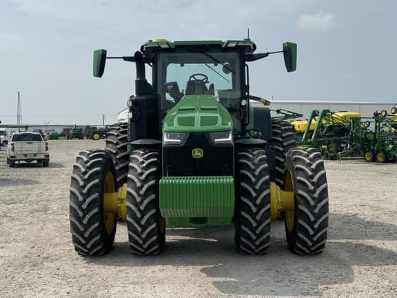 Image of John Deere 8R 370 equipment image 2