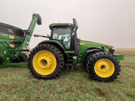 2024 John Deere 8R 370 Equipment Image0