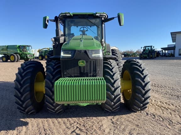 Image of John Deere 8R 370 equipment image 2