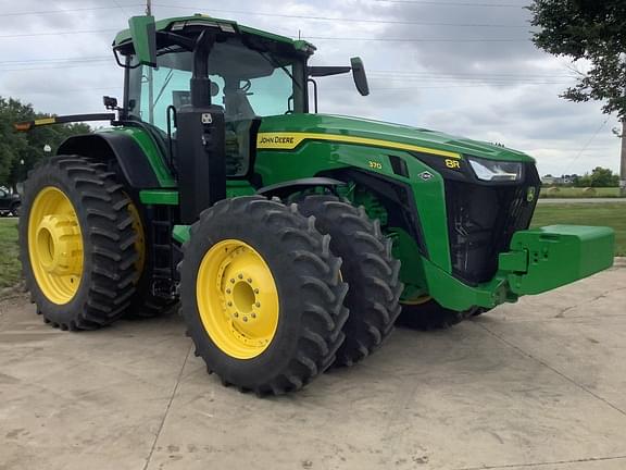 Image of John Deere 8R 370 equipment image 2