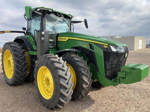 Image of John Deere 8R 370 equipment image 3