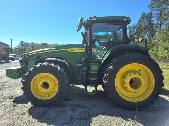Image of John Deere 8R 370 equipment image 1
