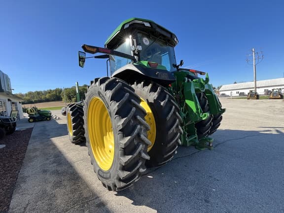 Image of John Deere 8R 370 equipment image 4