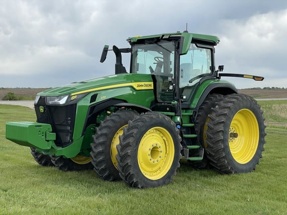 2024 John Deere 8R 370 Equipment Image0