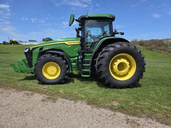 Image of John Deere 8R 370 equipment image 1