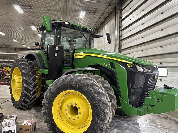 Image of John Deere 8R 370 Primary image