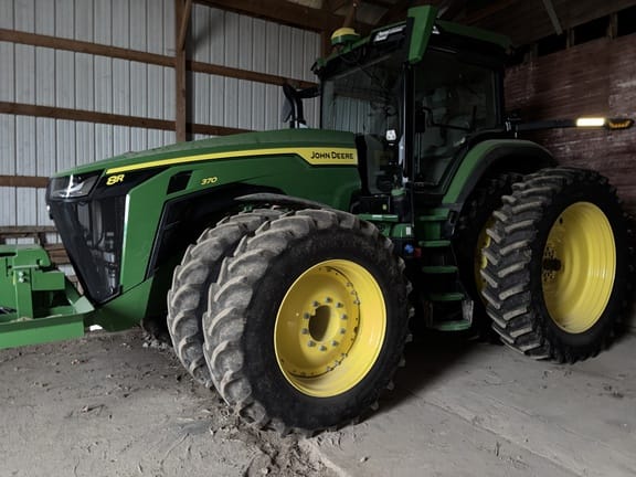 2024 John Deere 8R 370 Equipment Image0