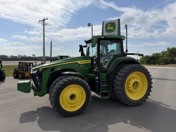 Image of John Deere 8R 370 equipment image 4