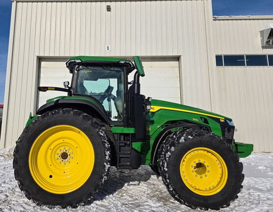 2024 John Deere 8R 370 Equipment Image0