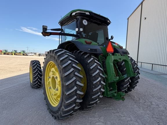 Image of John Deere 8R 370 equipment image 2