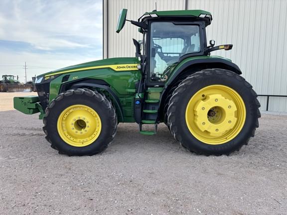 Image of John Deere 8R 370 equipment image 1