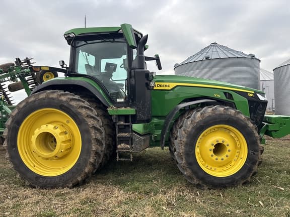 Image of John Deere 8R 370 equipment image 4