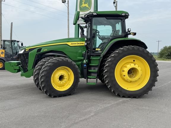 Image of John Deere 8R 370 equipment image 3