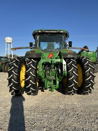 Image of John Deere 8R 370 equipment image 3