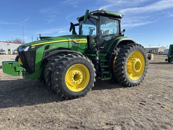 2024 John Deere 8R 370 Equipment Image0