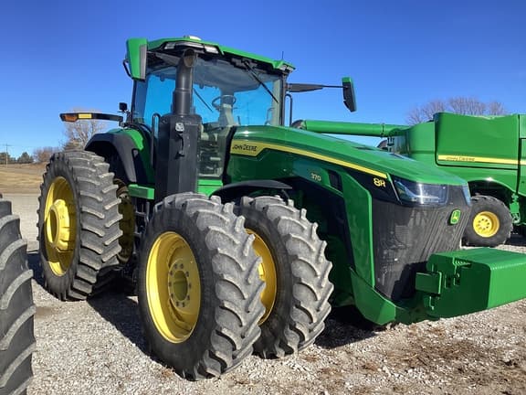 Image of John Deere 8R 370 equipment image 1