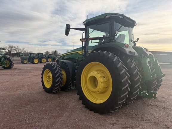 Image of John Deere 8R 370 equipment image 4