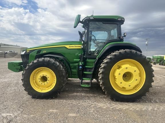 Image of John Deere 8R 370 equipment image 1