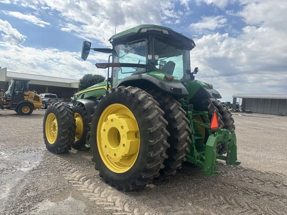Image of John Deere 8R 370 equipment image 2