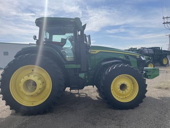 Image of John Deere 8R 370 equipment image 1