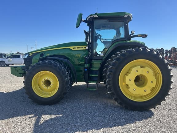 Image of John Deere 8R 370 equipment image 1