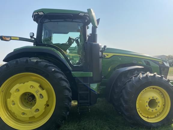 Image of John Deere 8R 370 equipment image 1