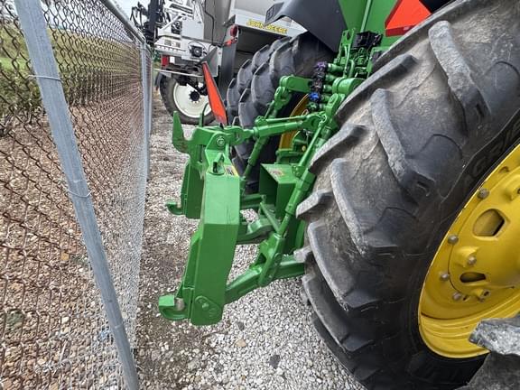 Image of John Deere 8R 370 equipment image 4