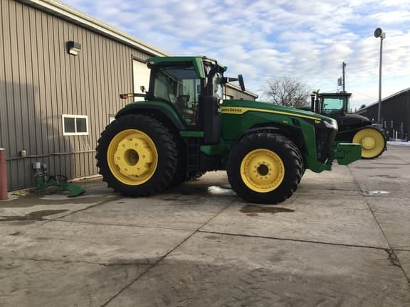 Image of John Deere 8R 410 equipment image 4