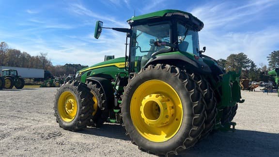Image of John Deere 8R 410 equipment image 4
