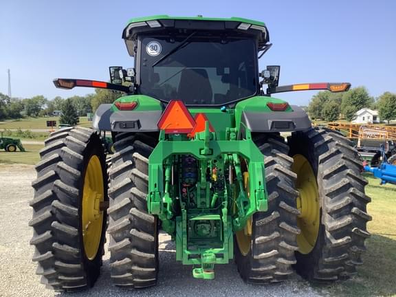 Image of John Deere 8R 410 equipment image 3