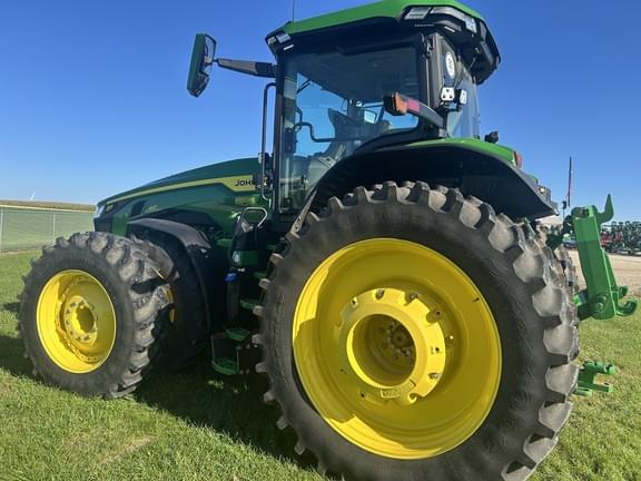 Image of John Deere 8R 410 equipment image 1
