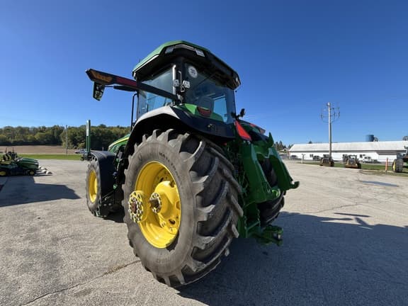 Image of John Deere 8R 410 equipment image 4