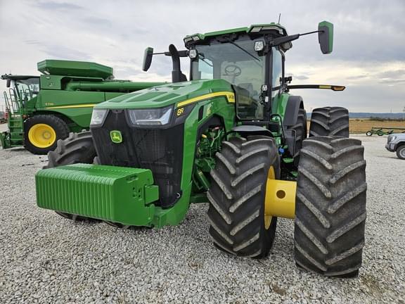 Image of John Deere 8R 410 equipment image 2