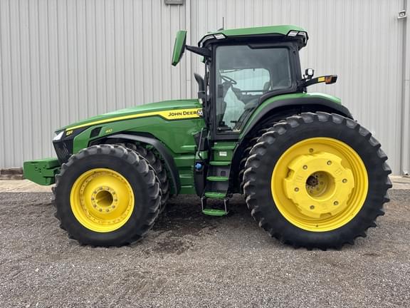 Image of John Deere 8R 410 equipment image 1