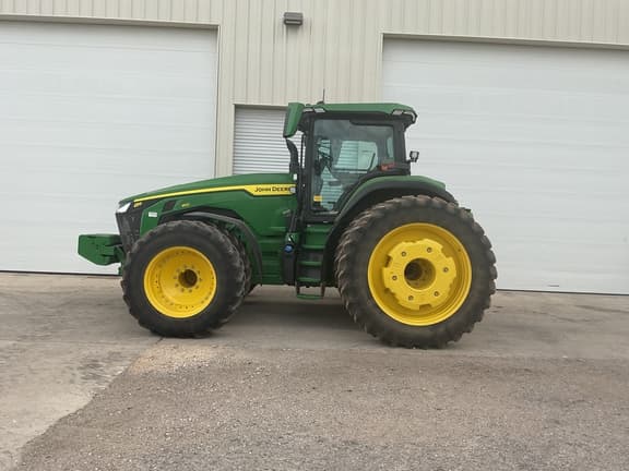 Image of John Deere 8R 410 equipment image 2