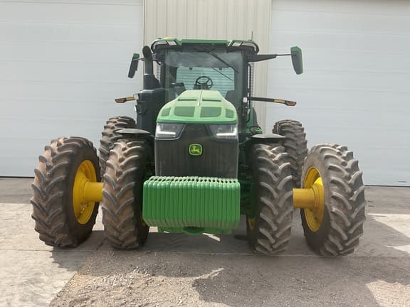 Image of John Deere 8R 410 equipment image 4