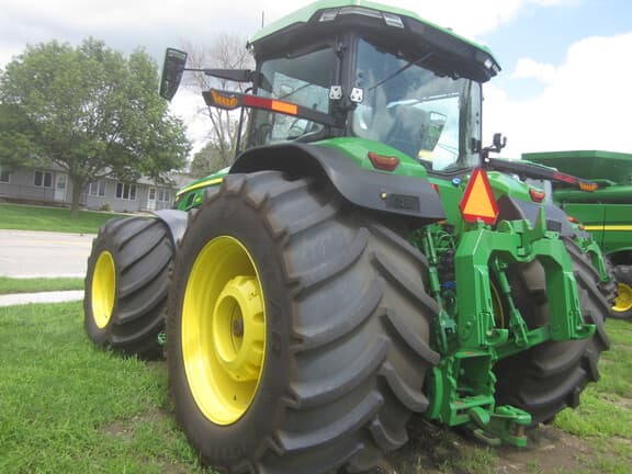 Image of John Deere 8R 410 equipment image 3