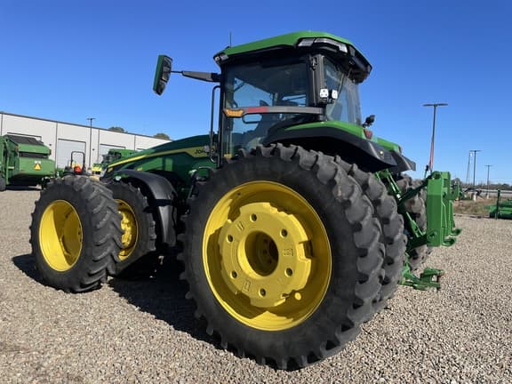 Image of John Deere 8R 410 equipment image 4