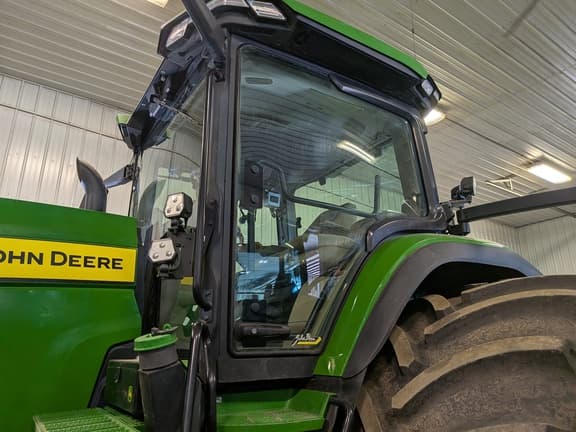 Image of John Deere 8R 410 equipment image 4