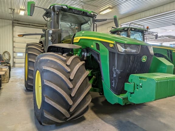 Image of John Deere 8R 410 Primary image