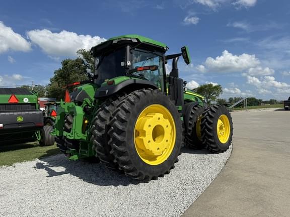 Image of John Deere 8R 410 equipment image 4