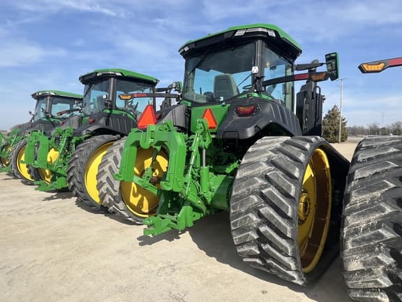 Image of John Deere 8RT 310 equipment image 3