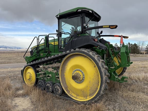 Image of John Deere 8RT 340 equipment image 2